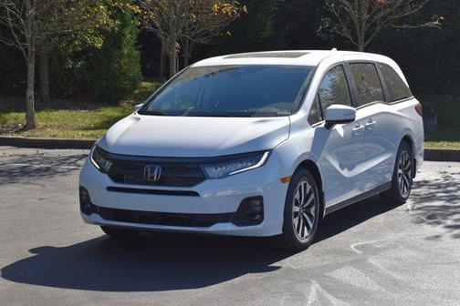 Platinum White Pearl 2026 Honda Odyssey EX-L
