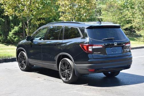 2022 Honda Pilot AWD Black Edition