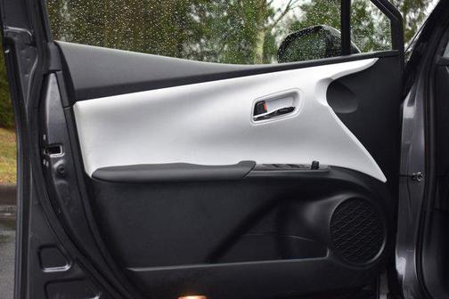 2019 Toyota Prius LE