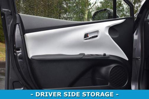 2019 Toyota Prius LE