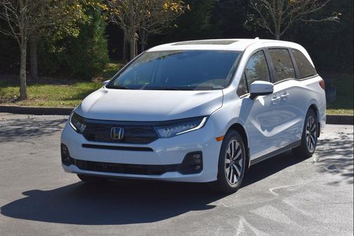 Platinum White Pearl 2026 Honda Odyssey EX-L