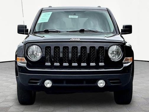 Black Clearcoat 2016 Jeep Patriot Latitude
