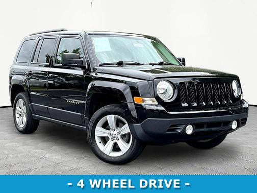 Black Clearcoat 2016 Jeep Patriot Latitude