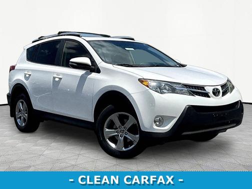 Super White 2015 Toyota RAV4 XLE