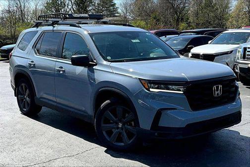 Sonic Gray Pearl 2023 Honda Pilot AWD Sport
