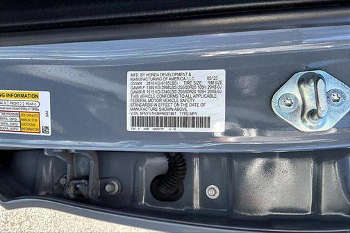 Sonic Gray Pearl 2023 Honda Pilot AWD Sport