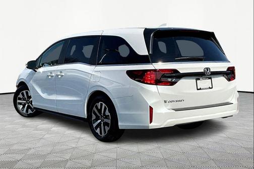 Platinum White Pearl 2026 Honda Odyssey EX-L
