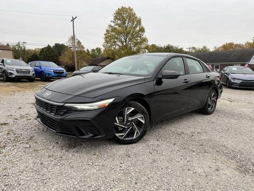 2025 Hyundai ELANTRA Sport