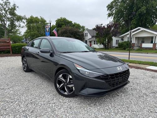 Gray 2023 Hyundai ELANTRA SEL