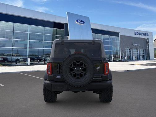 SHADOW BLACK 2026 Ford Bronco Badlands