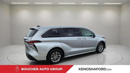 2021 Toyota Sienna XLE 7 Passenger