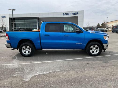 Hydro Blue Pearlcoat 2022 RAM 1500 Big Horn/Lone Star