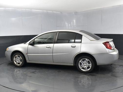 2004 Saturn Ion 2
