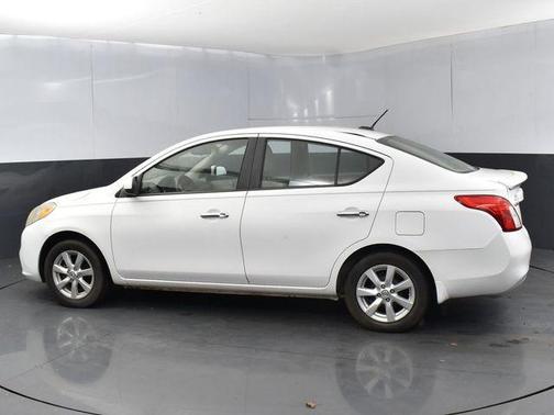 2012 Nissan Versa 1.6 S