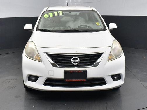 2012 Nissan Versa 1.6 S