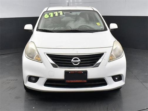 2012 Nissan Versa 1.6 S