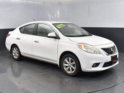2012 Nissan Versa 1.6 S