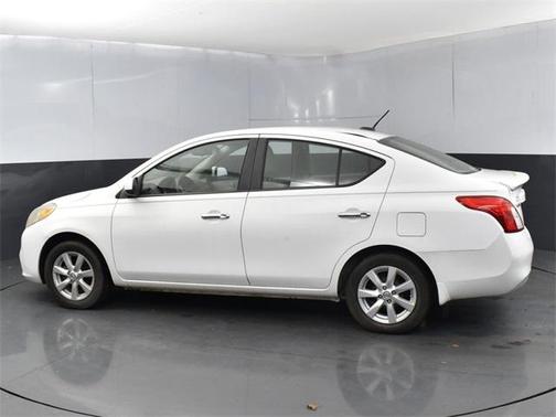 2012 Nissan Versa 1.6 S