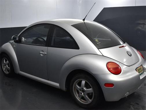 2000 Volkswagen New Beetle GLS