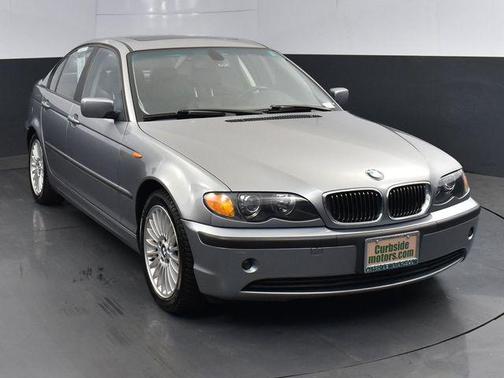 2004 BMW 325 325i