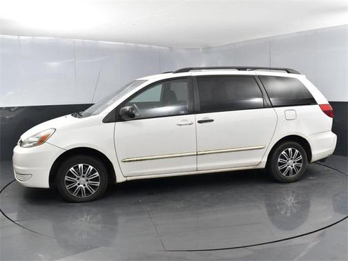 2004 Toyota Sienna LE