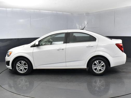 Summit White 2014 Chevrolet Sonic LT