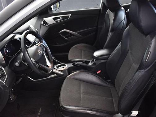 2013 Hyundai Veloster Base