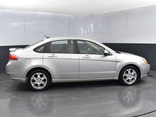 2009 Ford Focus SES