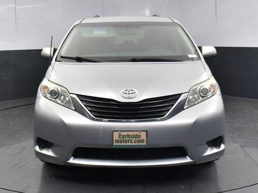 2014 Toyota Sienna LE