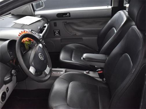 2002 Volkswagen New Beetle GLS