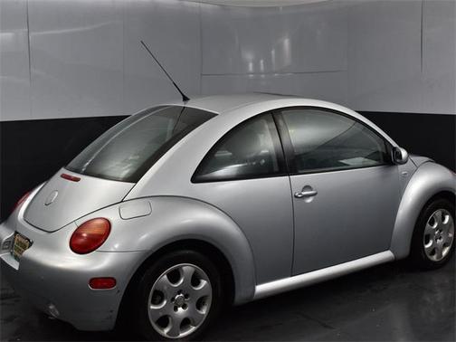 2002 Volkswagen New Beetle GLS