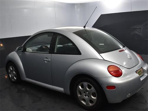 2002 Volkswagen New Beetle GLS