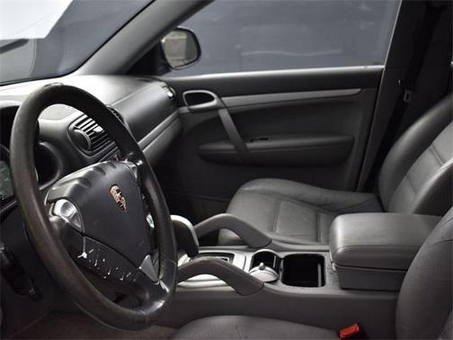 2004 Porsche Cayenne Cayenne