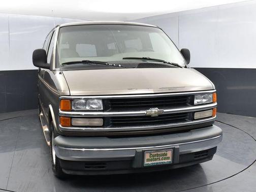 2000 Chevrolet Express 1500 Base