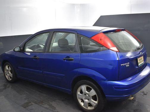 2005 Ford Focus ZX5