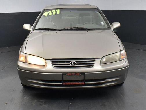 1997 Toyota Camry LE