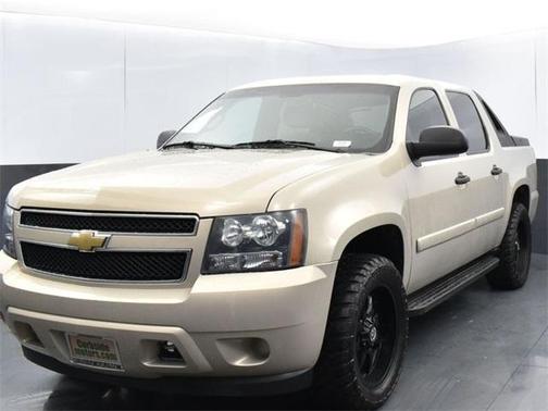 Photo 4 of 35 of 2008 Chevrolet Avalanche 1500 LS