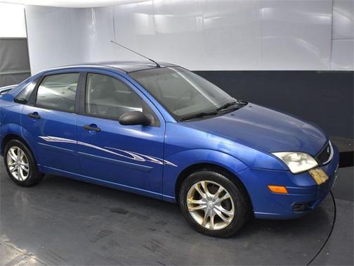 2005 Ford Focus ZX4 SE