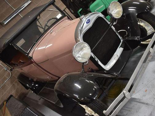 1928 Ford Model A Base