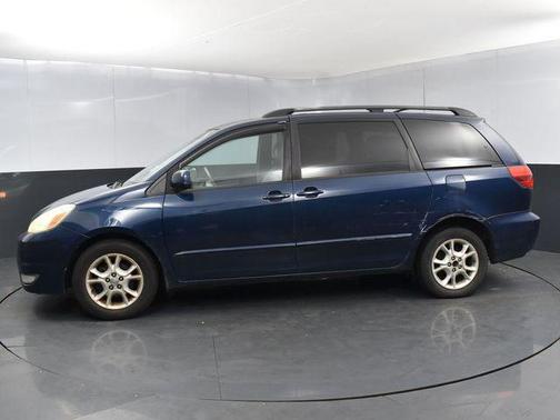 2004 Toyota Sienna XLE