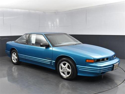 1994 Oldsmobile Cutlass Supreme Base