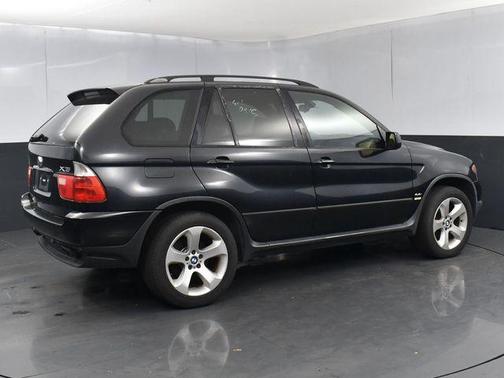 2005 BMW X5 4.4i