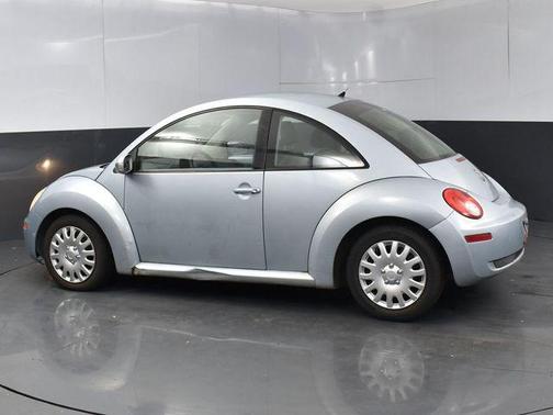 2010 Volkswagen New Beetle 2.5L