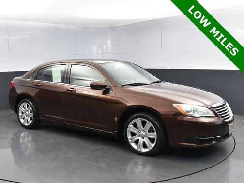 2013 Chrysler 200 Touring