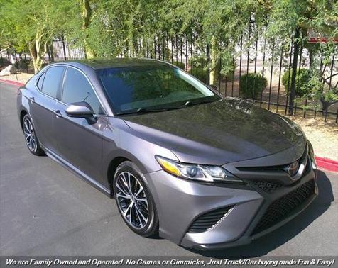 2020 Toyota Camry SE