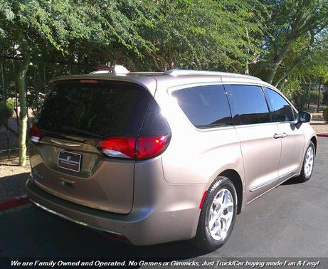 2017 Chrysler Pacifica Touring-L
