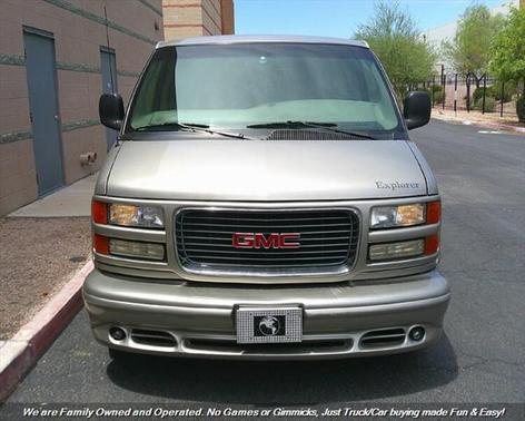 2002 GMC Savana 1500 Base