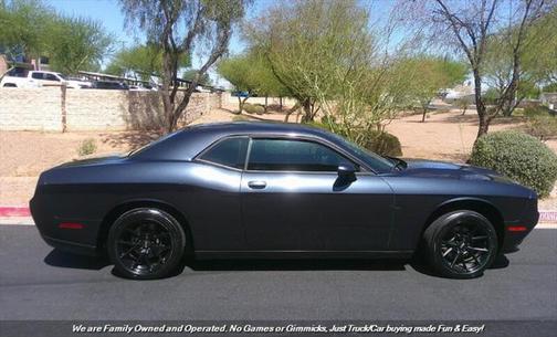 2017 Dodge Challenger SXT