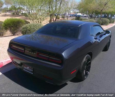 2017 Dodge Challenger SXT