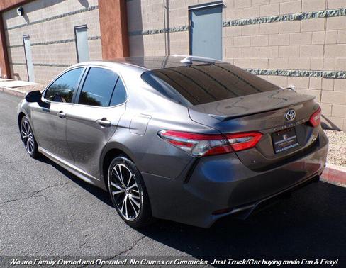 2019 Toyota Camry SE